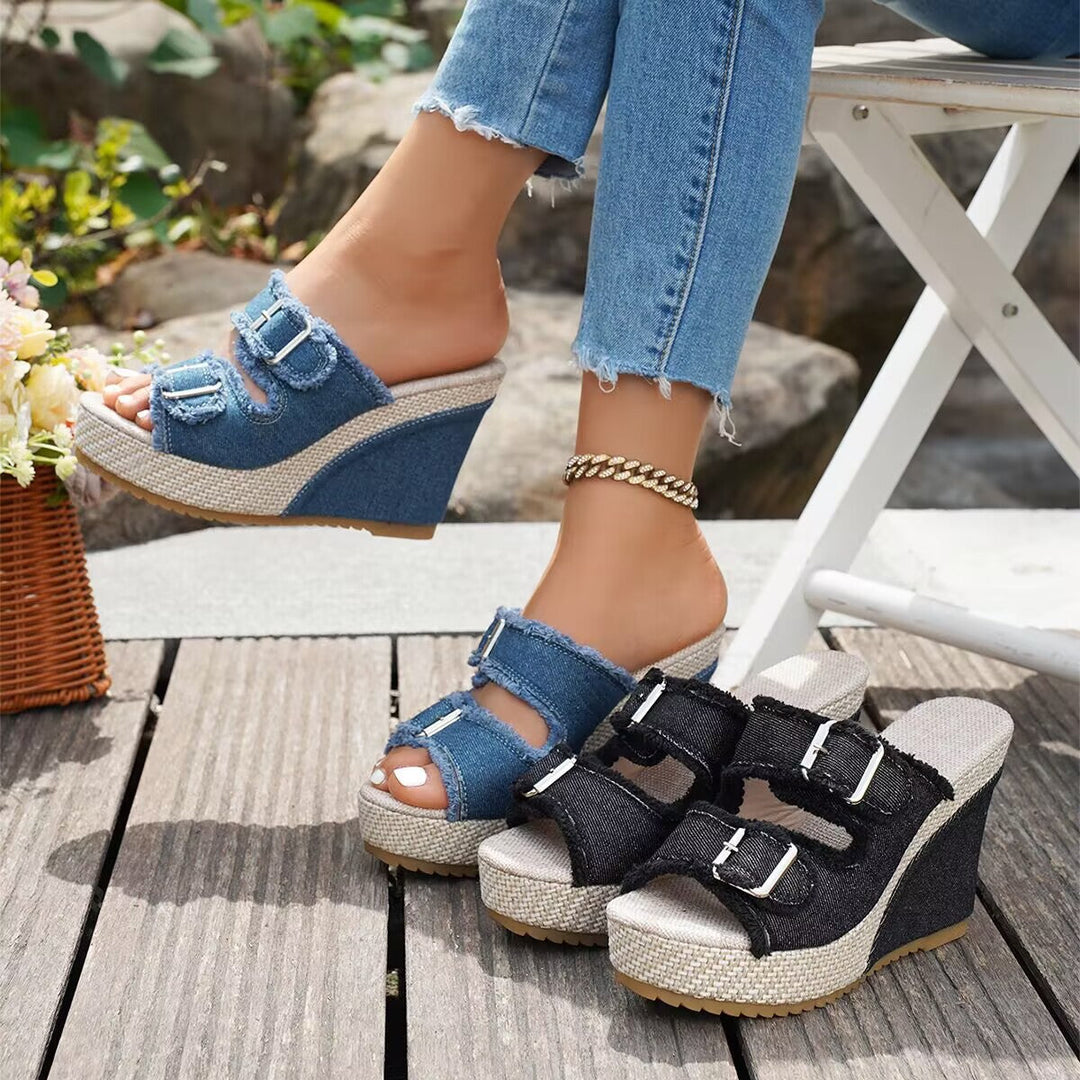 Atelier | Sandály na klínu s frayed okrajem