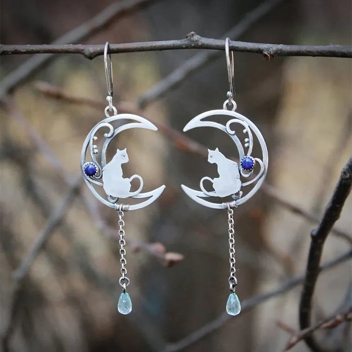 Náušnice Kočka v Měsíčním Světle – Vintage Design s Kamenem Lapis Lazuli