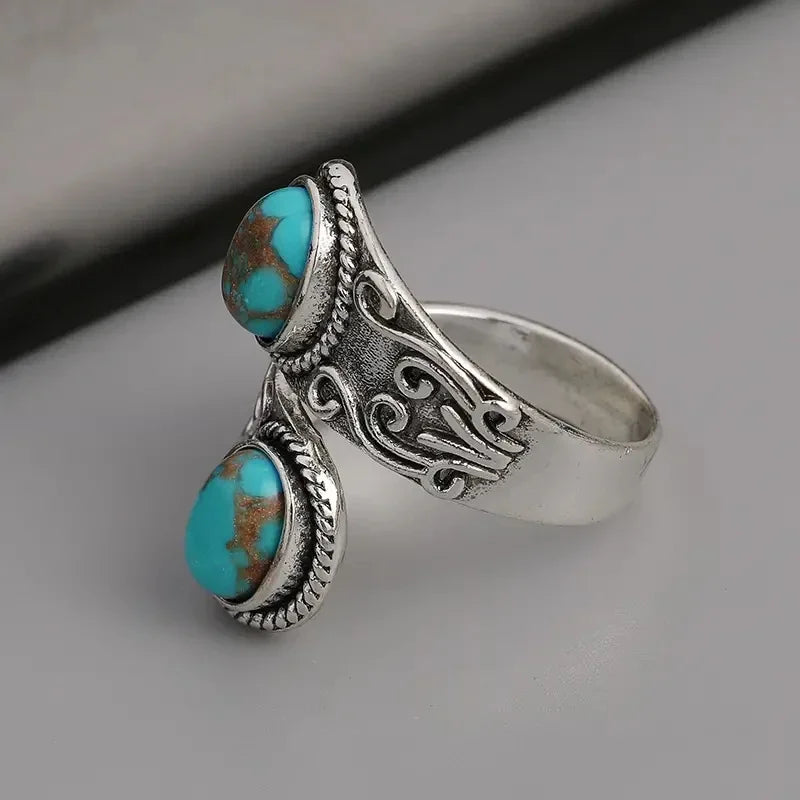 Elegantní vintage prsten s křížem z tyrkysu