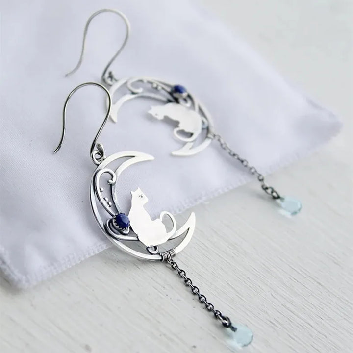 Náušnice Kočka v Měsíčním Světle – Vintage Design s Kamenem Lapis Lazuli