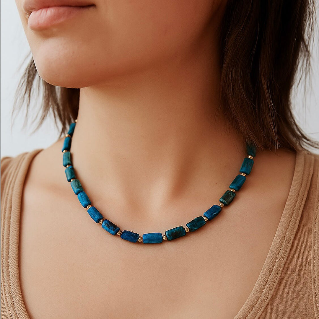 Choker z přírodních apatitu
