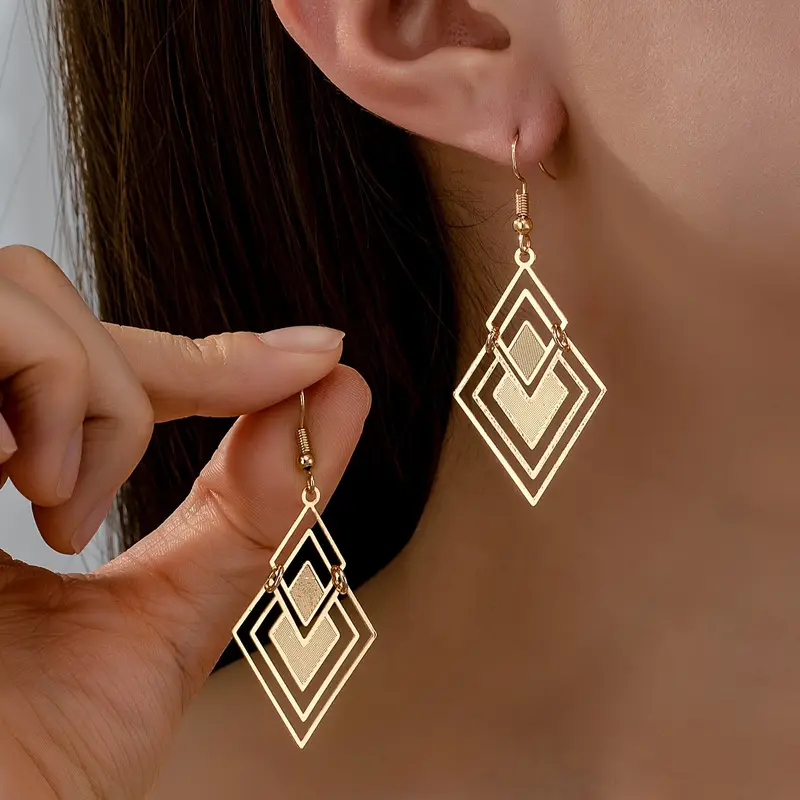 Vintage duté zlaté geometrické náušnice